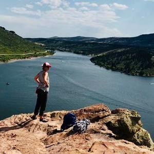 Meet your Posher, Peri